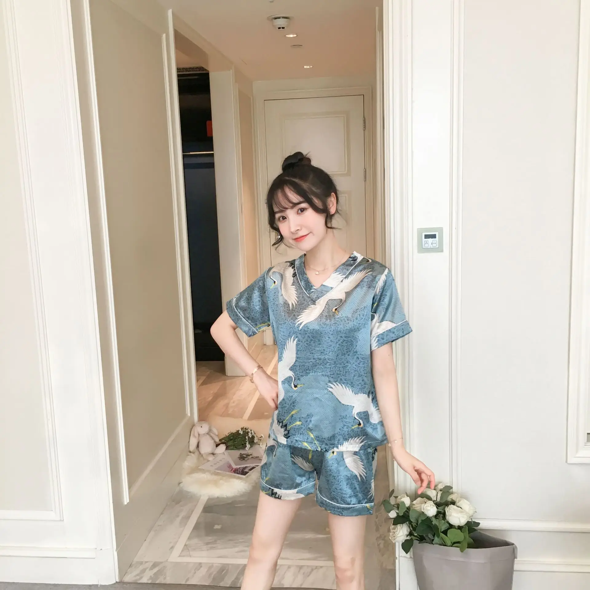 Pajama girls summer ice silk short sleeves two pieces of suit Korean fresh sweet lovely students thin silk home clothes