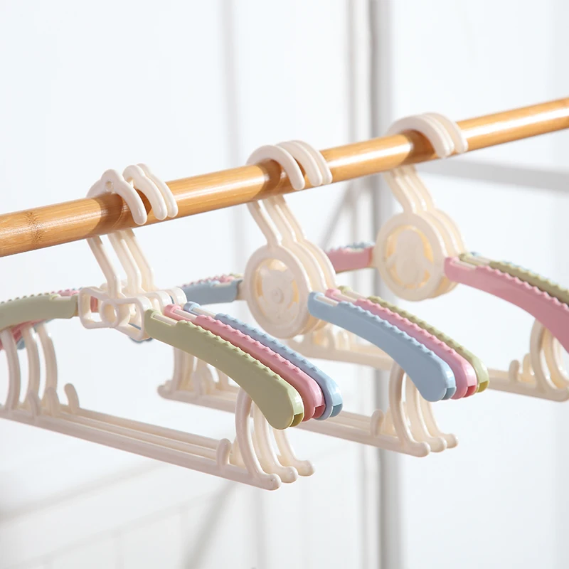 

20pcs/lot 28.5cm plastic child coat hanger household multi-function coat hanger retractable baby clothes rack