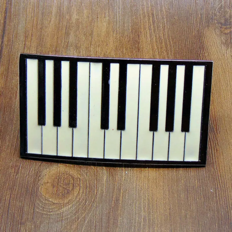 Fashion Music Belt Buckle Metal Piano Keys Zinc Alloy Belt Buckle for Men and Women Apparel Accessories