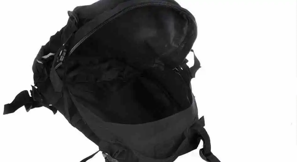 

Military 3D Tactical MOLLE Backpack CS Multifunctional Waterproof Camouflage 3-Day Assault Backpack