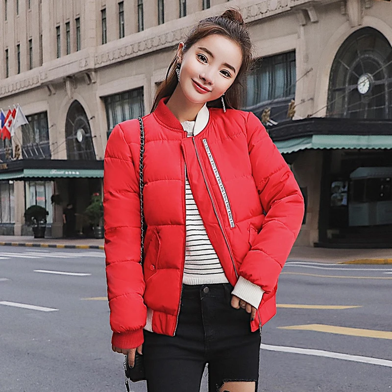Зимняя женская куртка с круглым вырезом и хлопковой подкладкой Короткое женское