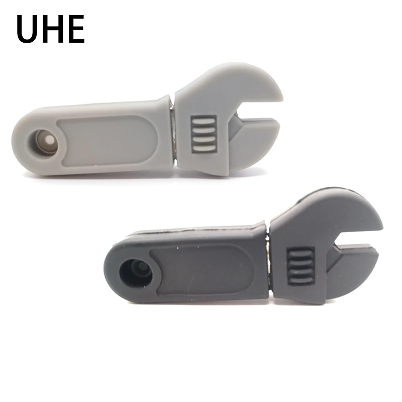

2018 HOT usb flash pendrive 16gb 8gb 4gb 32 wrench pen drive disk cartoon stick usb 32gb really capacity clef usb c cute gift