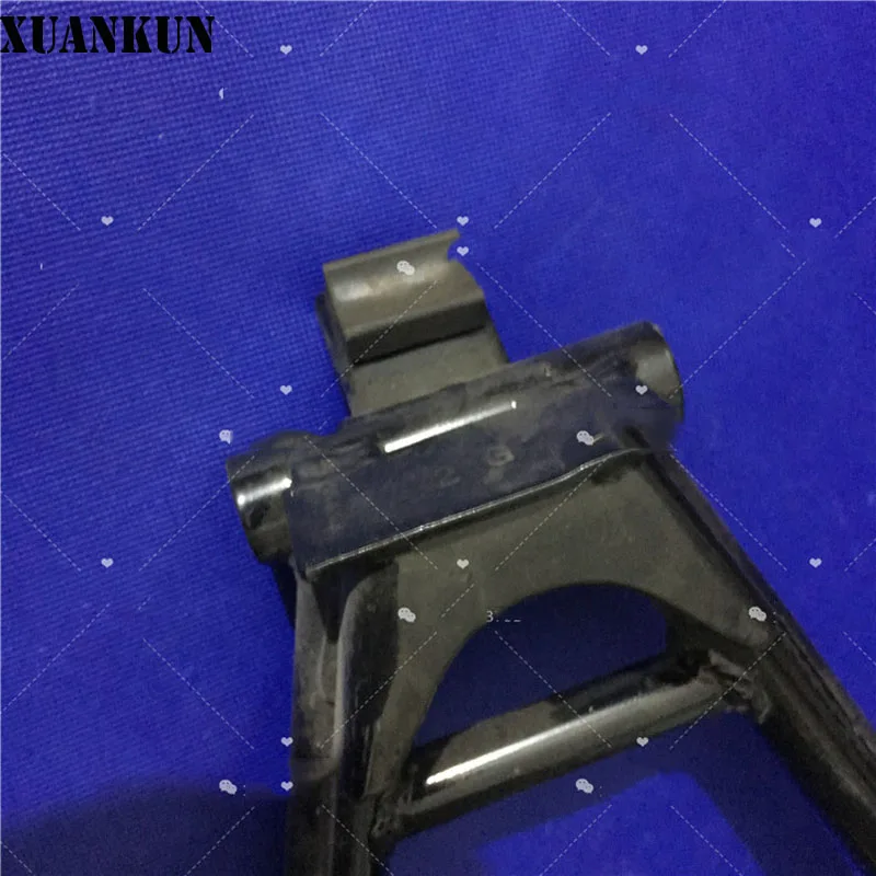Центральный кронштейн для подножки мотоцикла XUANKUN GT125 QS125 5 5C 5A B E F|footrest|footrest