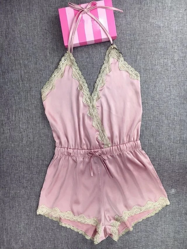 Комбинезон женский yomrzl A398 летний с глубоким v-образным вырезом