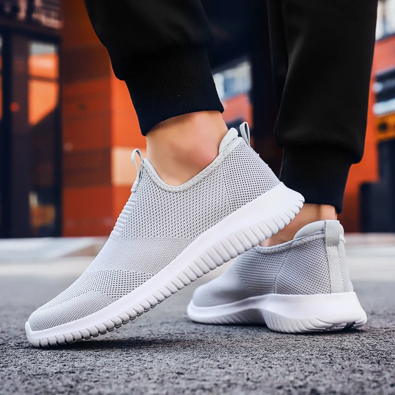 Ссветильник кие дешевые мужские кроссовки для бега лето 2019 дышащие удобные серая