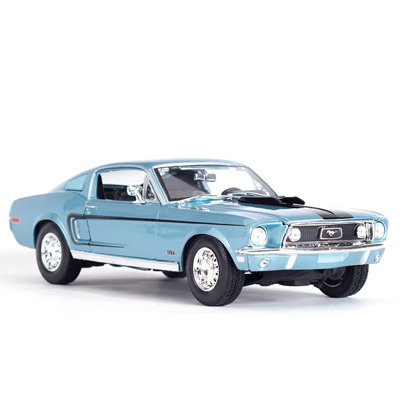 Коллекционный 1:18 литой под давлением Ford Mustang 1967 / 1968 GT мышечный спортивный