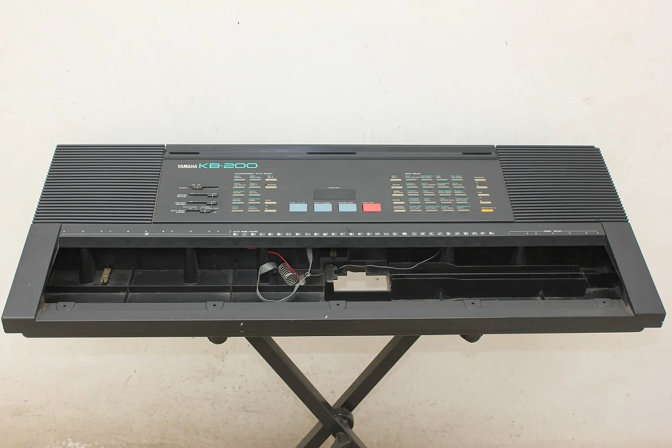 Для нового корпуса клавиатуры Yamaha KB200|ЖК-экраны и панели для планшетов| |