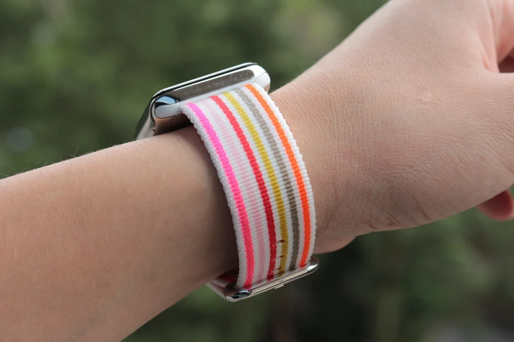 URVOI ремешок для Apple Watch series 5 4 3 2 1 тканая нейлоновая ткань-как на ощупь ремешок для iWatch new pride edition Классическая пряжка