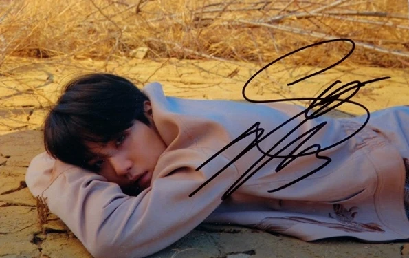 Подписанный Bangtan Boys SUGA фото с автографом LOVE YOURSELF TEAR K POP 6 дюймов Бесплатная
