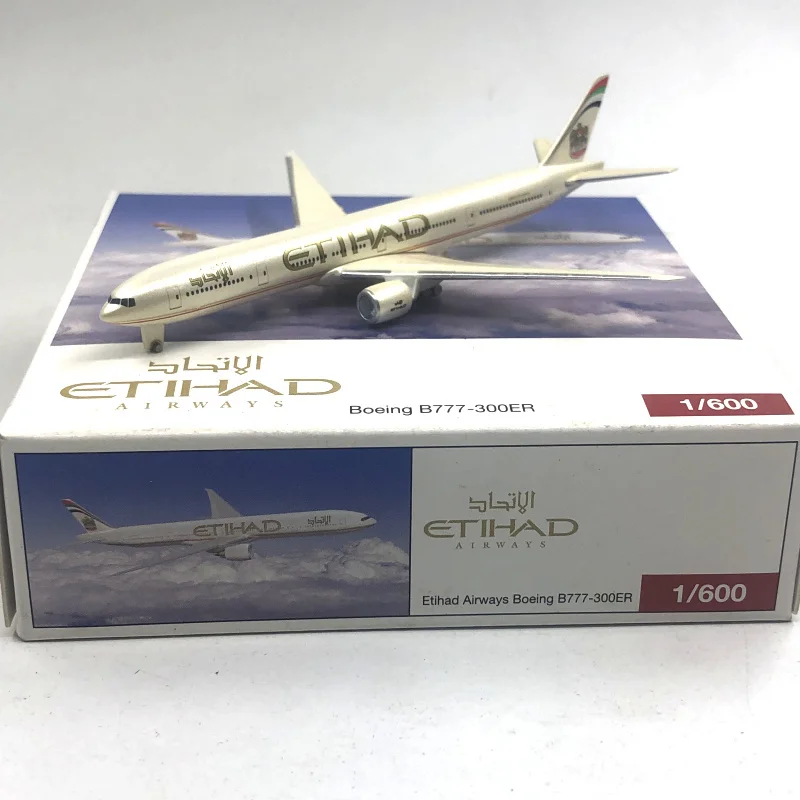 Новое специальное литье 1: 600 воздушный пассажир 777-300er Adi авиационная модель самолета из сплава строительных самолетов домашний дисплей игрушки