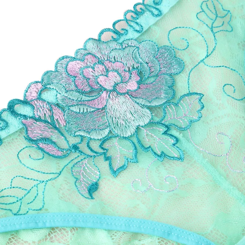 

Fashion Sexy Ultra-Thin Panties For Women Floral Printed Lace Briefs Transparent Mid-Rise Hollow Out Soft Nylon Panties Hot