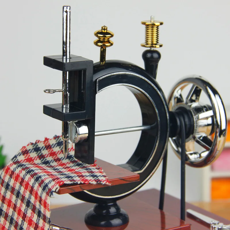 Ретро Игрушка музыкальный инструмент Вышивание машины Music Box игрушки для детей |