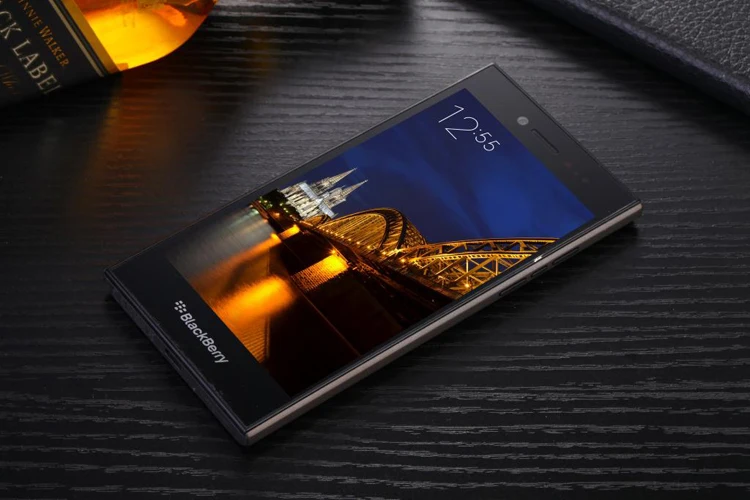 Мобильный телефон blackberry Leap Z20, разблокированная камера 8 МП, экран 5,0 дюйма, QWERTY клавиатура, сенсорный экран телефона