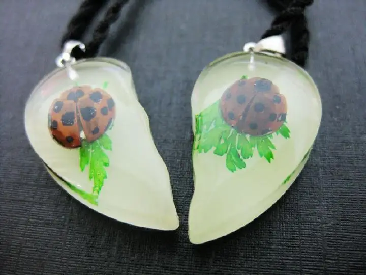12 шт. новинка Очаровательная подвеска в виде сердца с настоящей божьей коровкой
