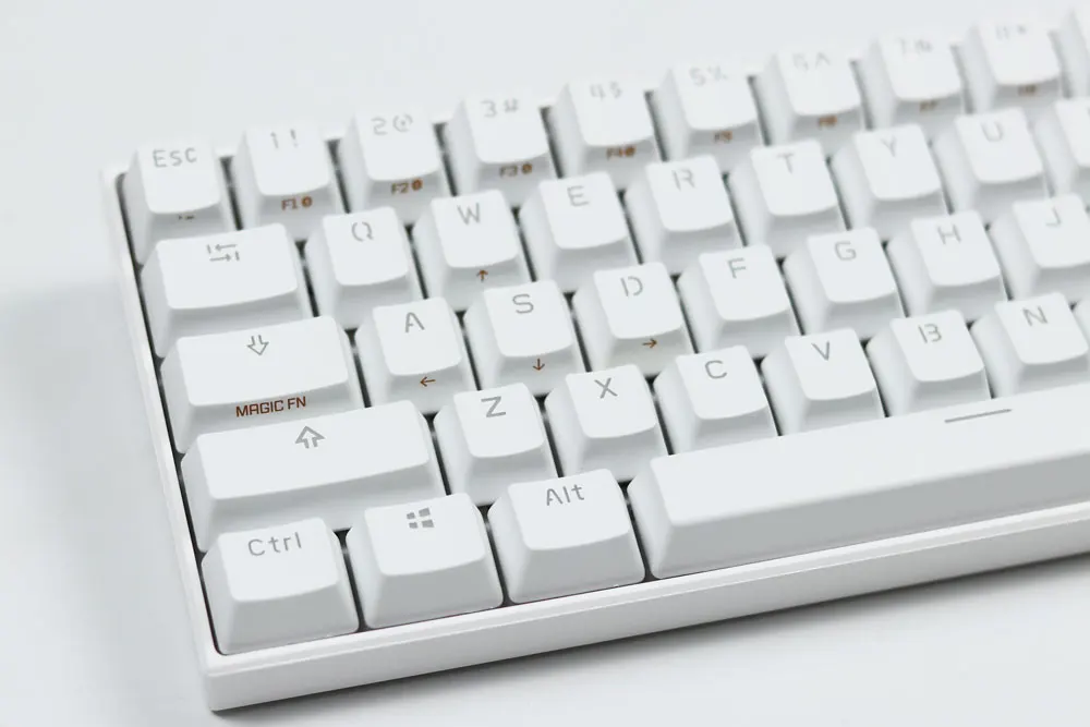Anne Pro2 Мини Портативный 60% NKRO механическая клавиатура RGB подсветка Беспроводная bluetooth игровая клавиатура съемный кабель