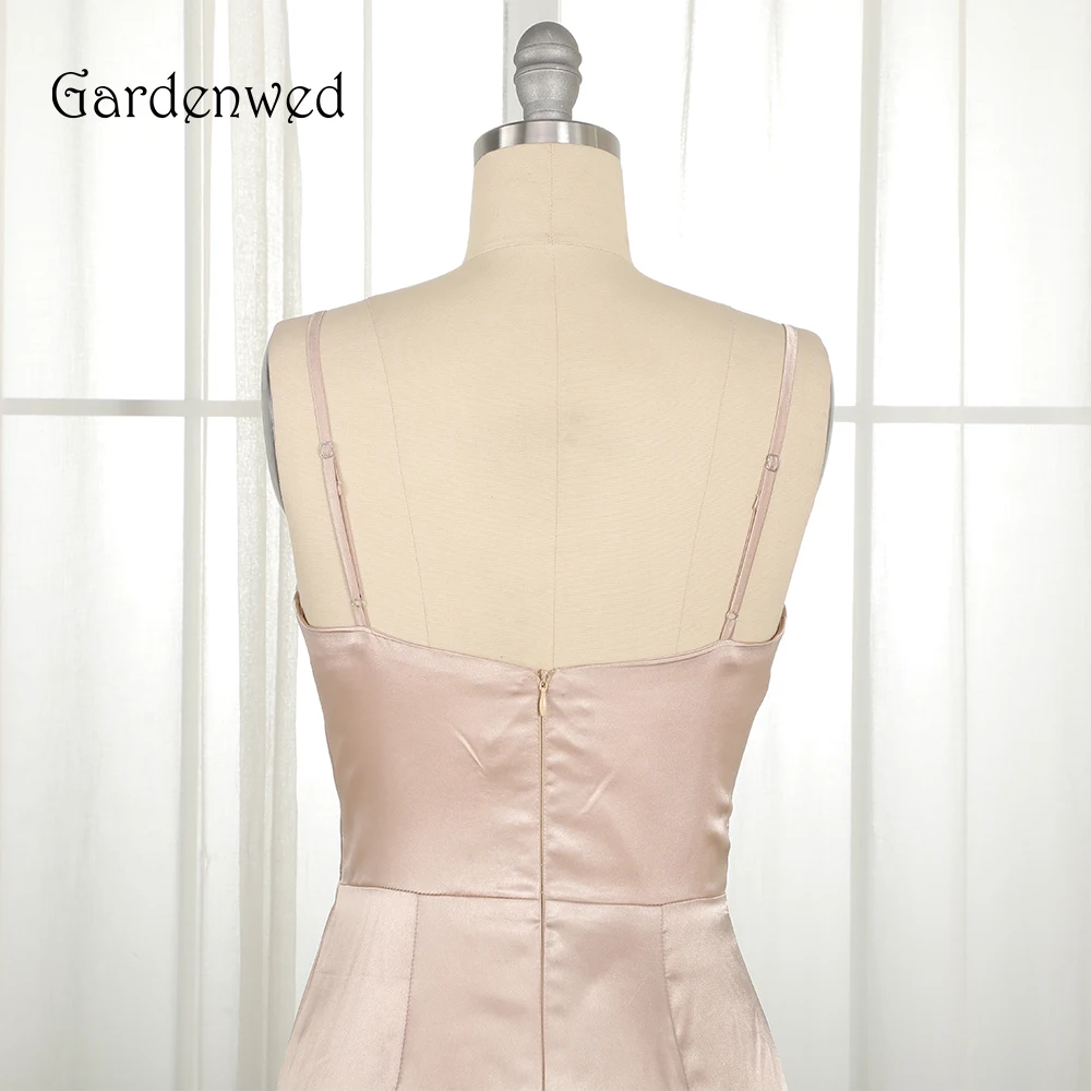 Пикантное вечернее платье цвета шампанского садовое простое женское на бретелях