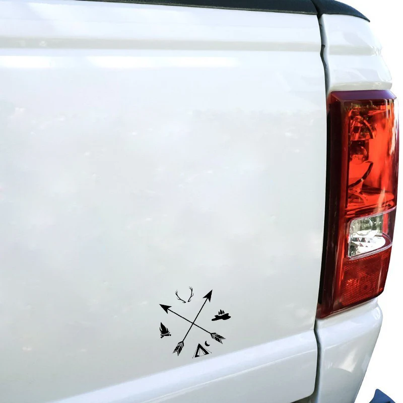 

QYPF 13.6*13.1CM Archery Hunting Decor Vinyl Car Modelling Sticker Movement Silhouette C16-1680