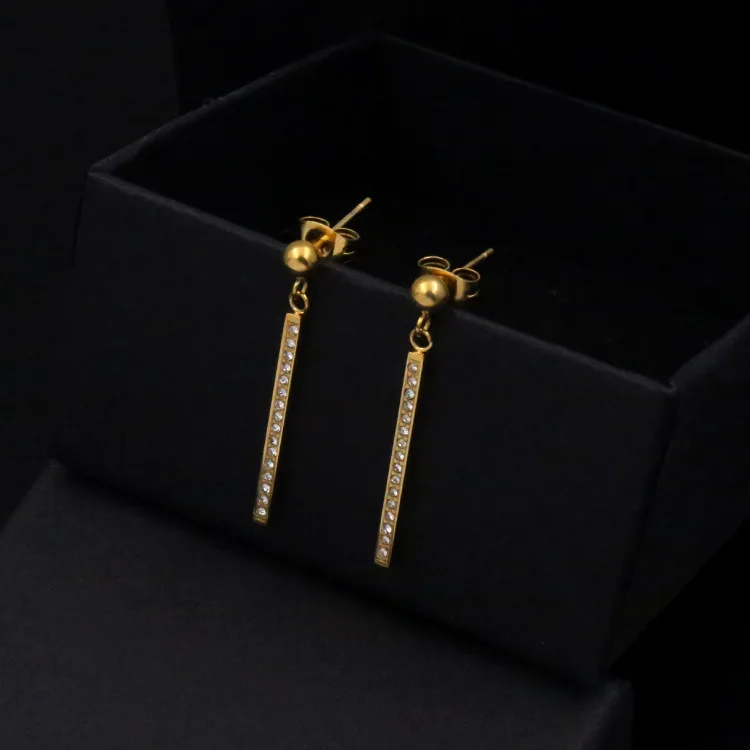 Лучшие продажи модные ювелирные изделия красивый набор с цирконием титановая