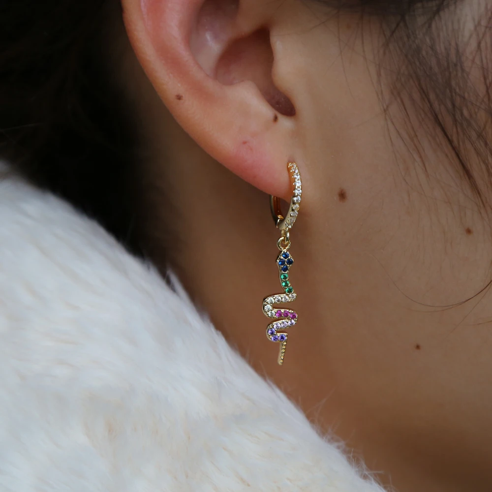 

Модные радужные cz серьги-змеи для женщин, этнические изящные длинные висячие Висячие серьги, сексуальные животные, трендовая элегантность, ...