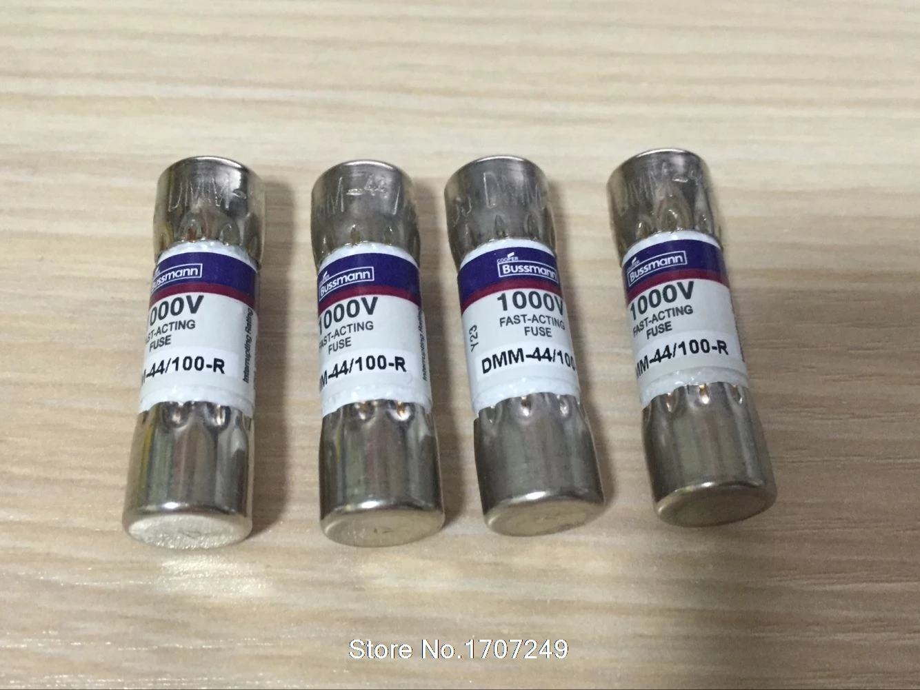 

4Pcs BUSS FUSE DMM-44/100 for multimeter F115C/F116C/F117C/F87V/F175/F177/F179/F287/F289 10*35mm 0.44A 1KV DMM-B-44/100