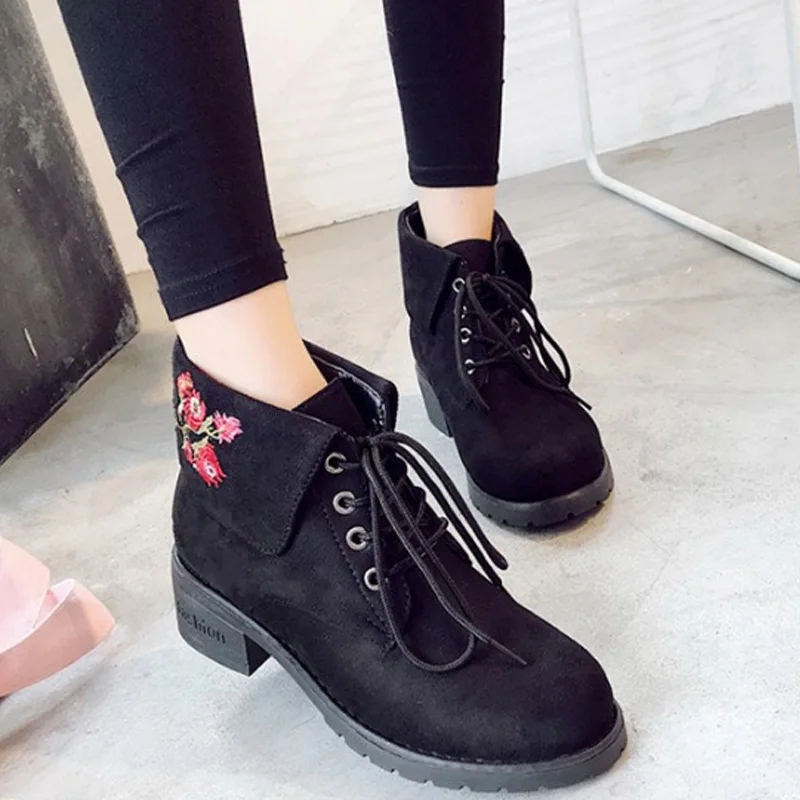 2017 Осень/Новинка зимы пинетки черный Кружево вышитые Туфли без каблуков