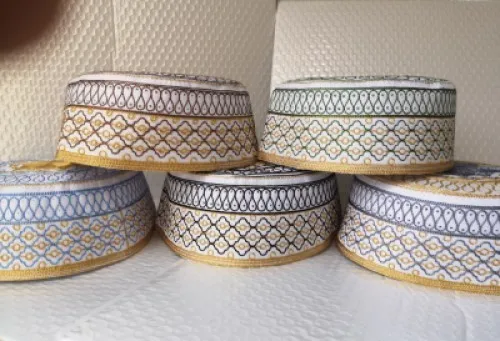 Мужские ислам молитвенные шапки высокого качества кепки с вышивкой ислам ic Kufi Topi Kippot Kippa мусульманские турецкие намазы египетские мужские шляпы - Цвет: 56cm 5 color randoml
