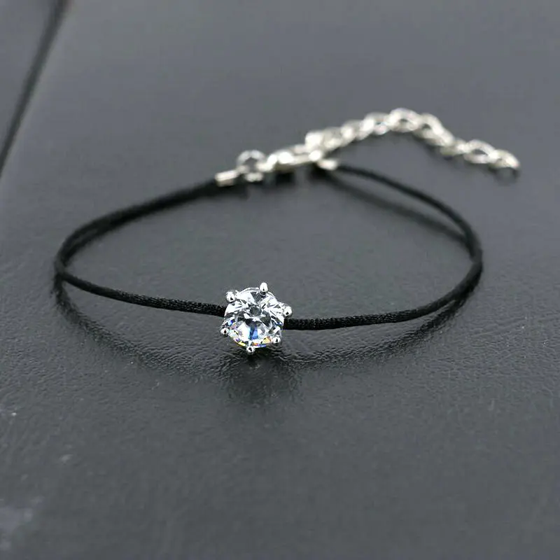 Браслет-амулет женский серебристый с австрийскими кристаллами из красная