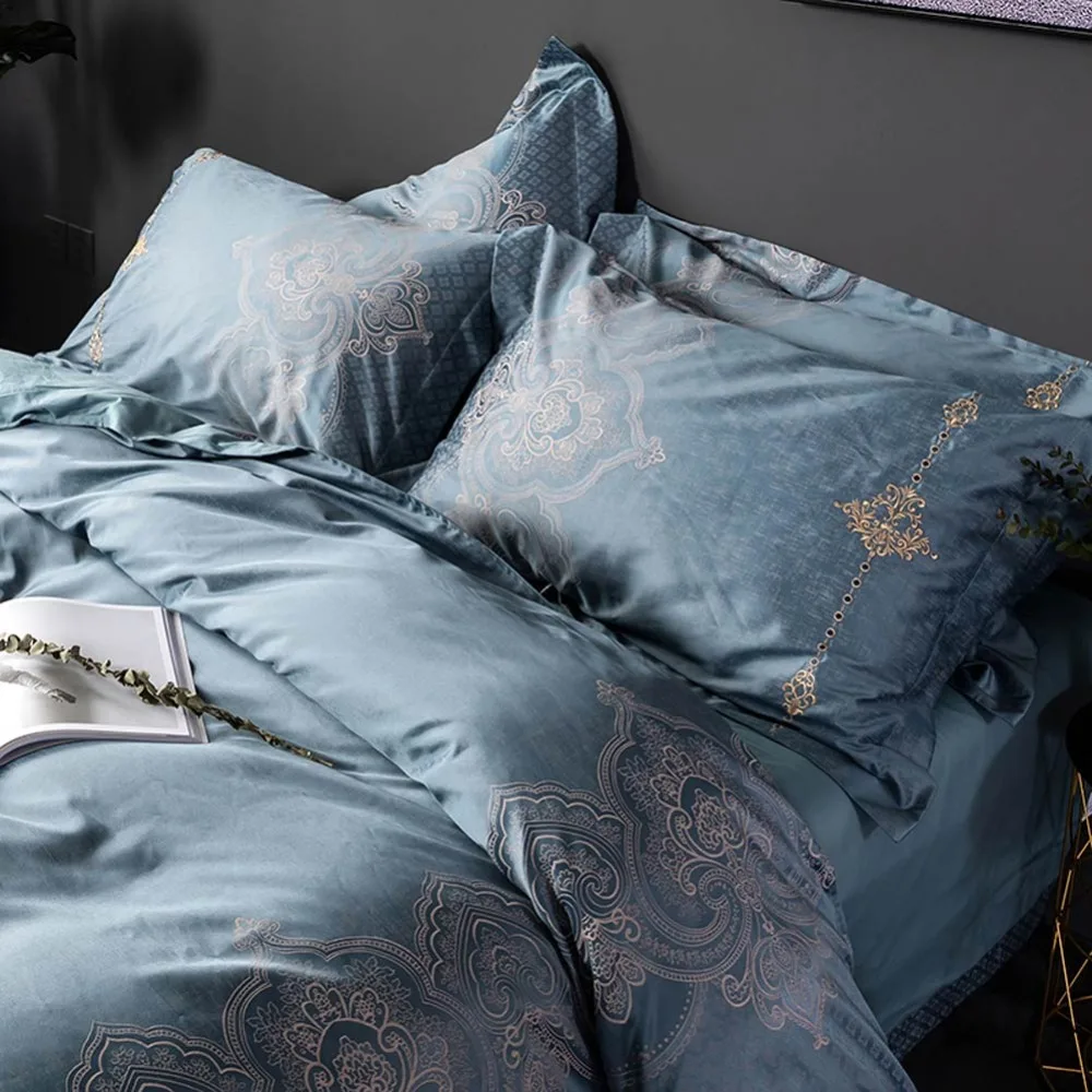 Постельные принадлежности темно зеленого цвета в европейском стиле с цветочной