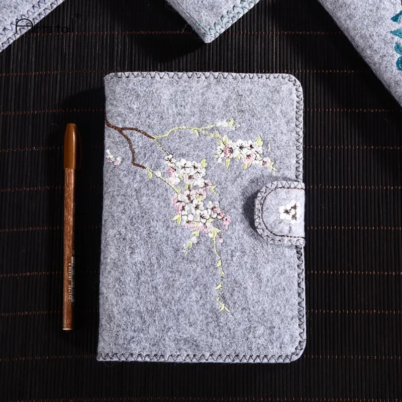 Cherry blossoms 32 K войлочное покрывало классический китайский стиль вышивка Подарочная записная книжка крафт-бумага Daolin бумага смешивание - Цвет: Cherry blossoms