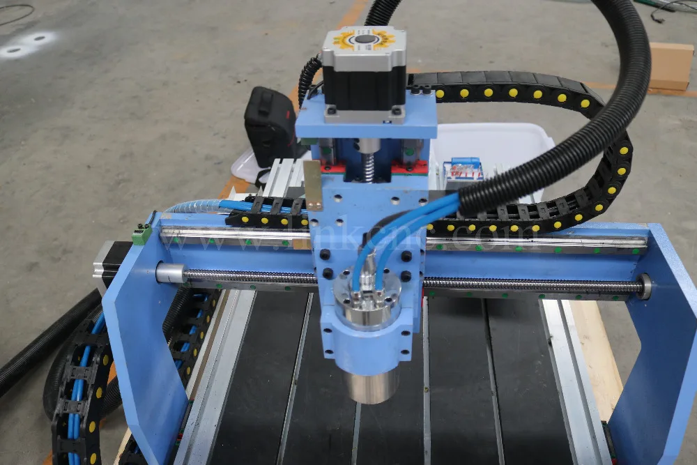 Высокоточный 3 осевой станок для резьбы по дереву/Китайский фрезерный с ЧПУ