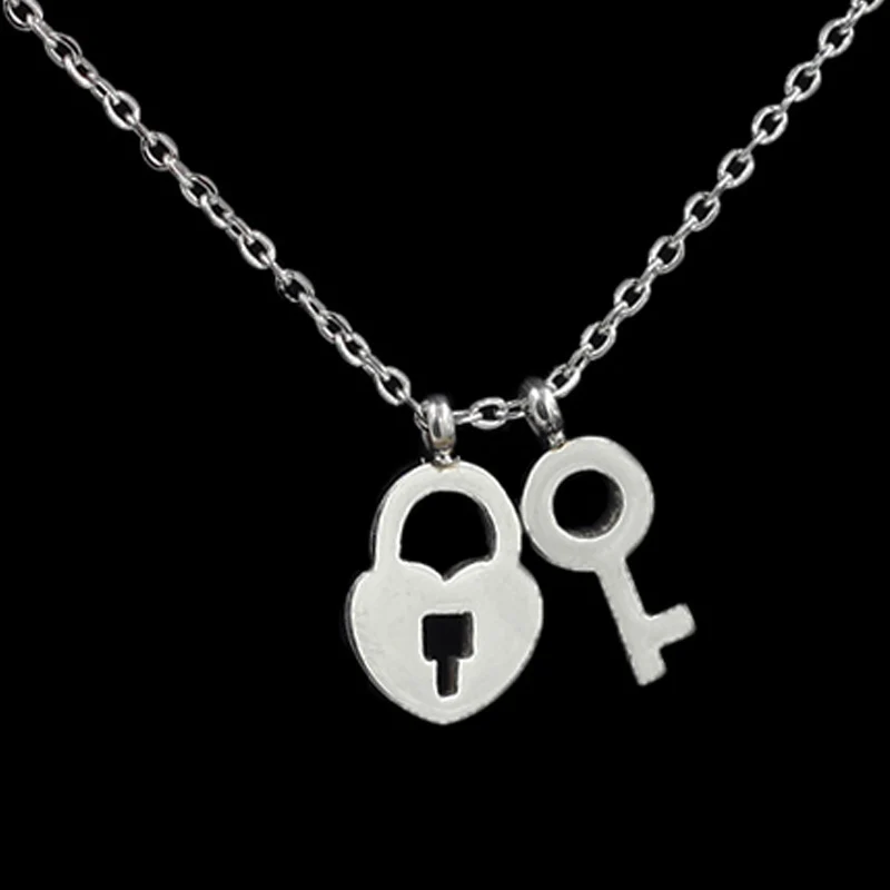 Колье LUXUKISSKIDS из нержавеющей стали золотистое/стальное ожерелье Love key чокер с