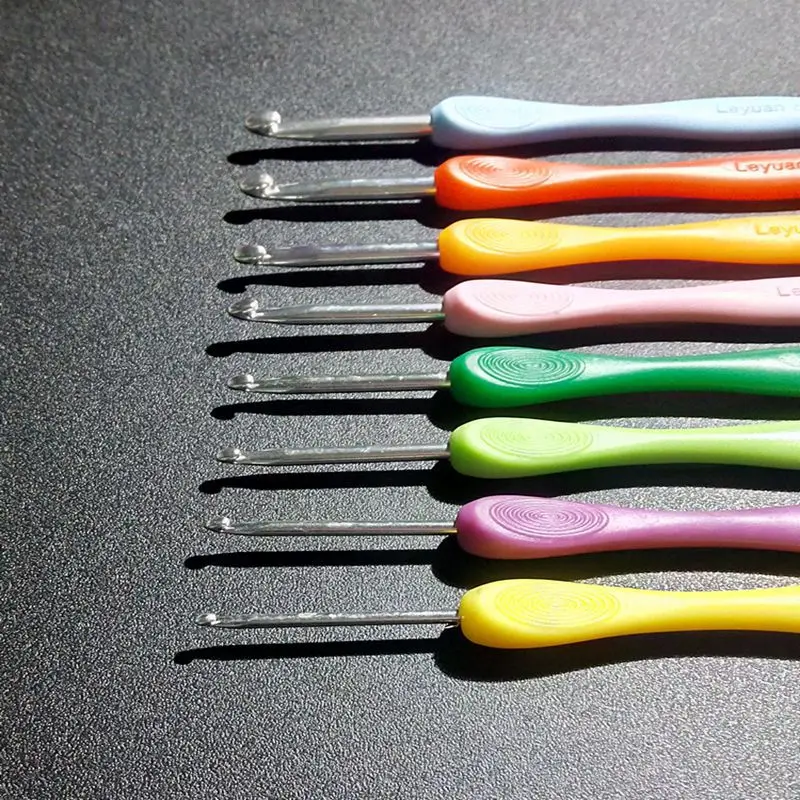 Вязальный инструмент Алюминиевые крючки для вязания набор спиц 8 шт. цветных игл