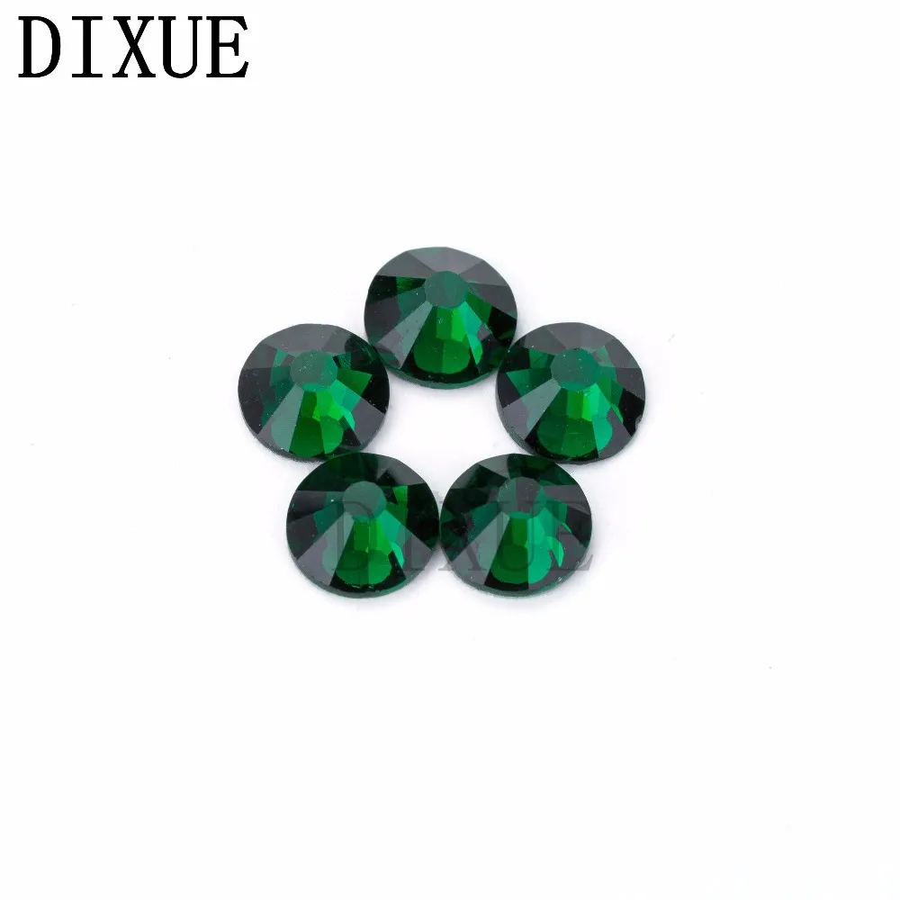 Стразы для ногтей 1440 шт. разных размеров без горячей фиксации с плоской задней