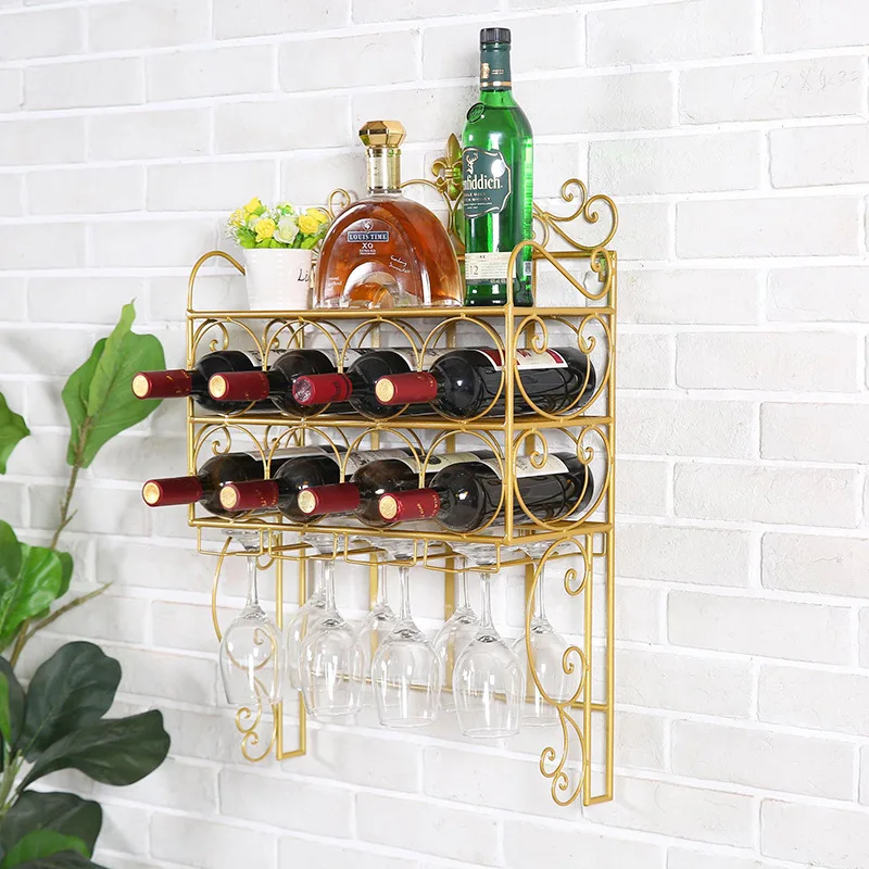 Стене висит стеклянный шкаф для вина чашки стойки вверх ногами Кубок полка дома
