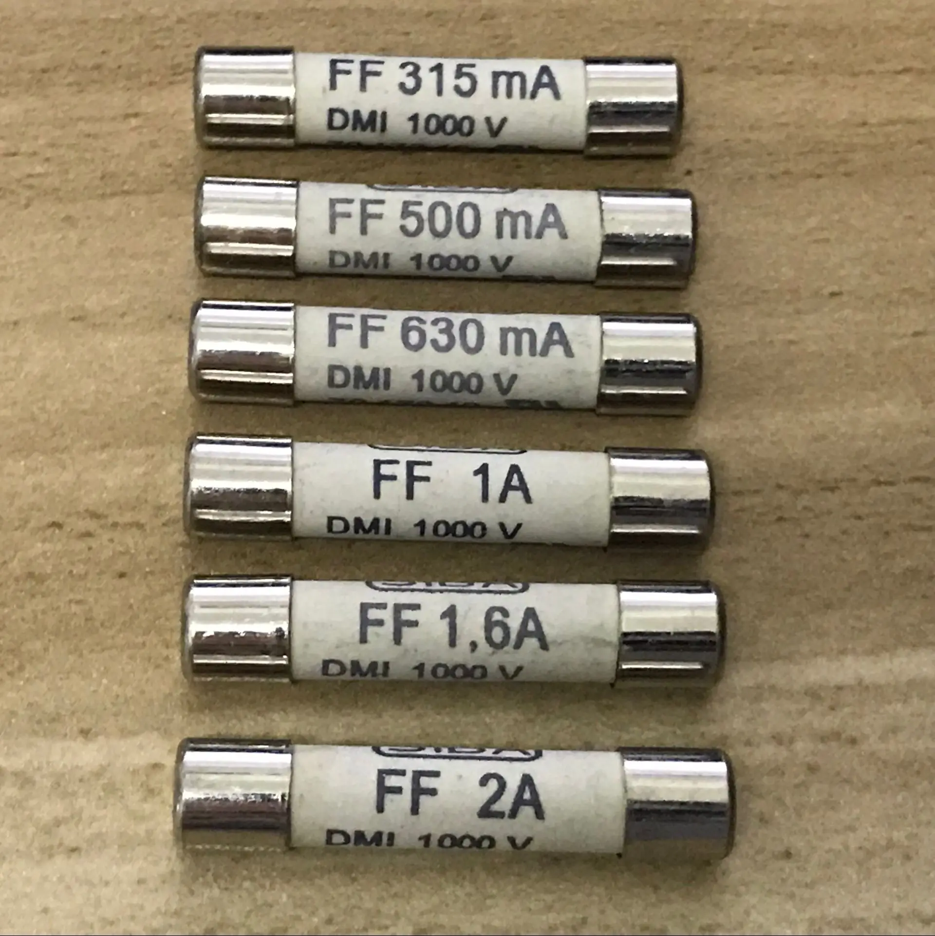 

Fast Acting Ultra Rapid Ceramic Fuse SIBA FF315mA 0.315A FF500mA 0.5A FF630mA 0.63A FF1A 1A FF1.6A 1.6A FF2A 2A 1000V 6.3x32mm