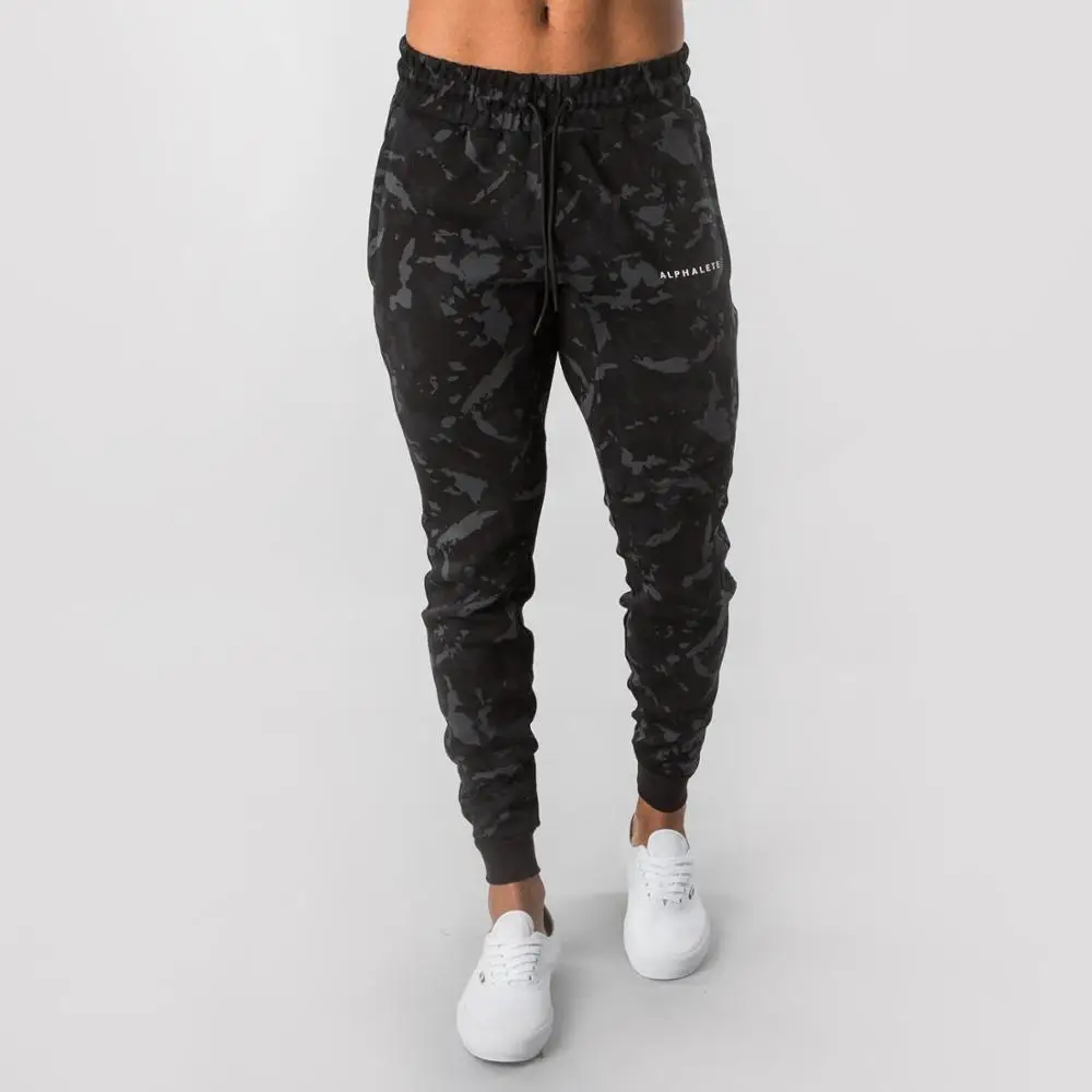Новинка ALPHALETE, мужские камуфляжные спортивные штаны, для тренажерного зала, для фитнеса, тренировки, Тонкие штаны, модные брендовые брюки, мужские штаны для бега, узкие брюки-карандаш