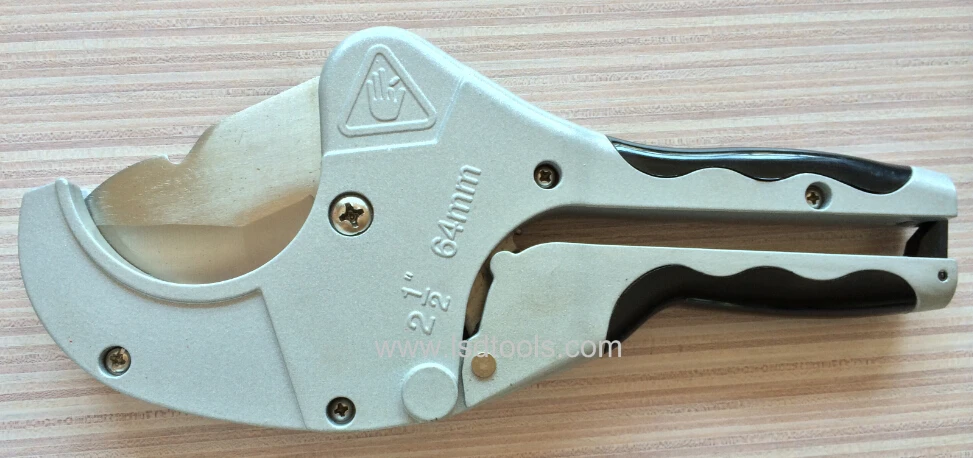 Plastic pipe cutter aluminum alloy body stailess steel blade scissors max cut 64mm with ratchet gear easy for PVC PU PP-P PE | Инструменты
