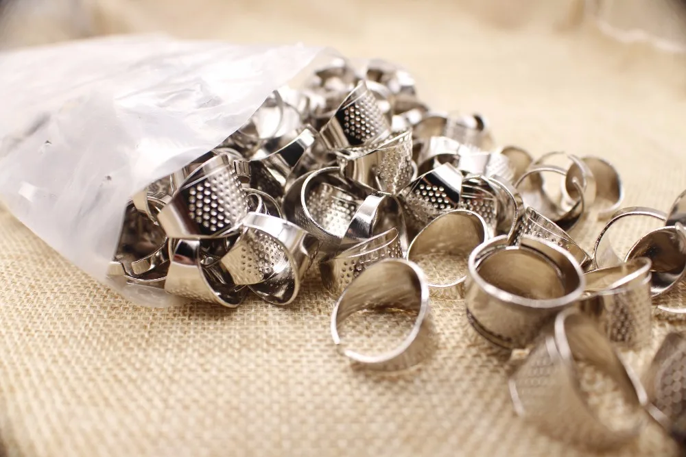 

1000pcs costura Finger Protector Sewing Thimbles Adjustable Ring Thimble Quilting Tools Sewing Handsewing DIY Tools
