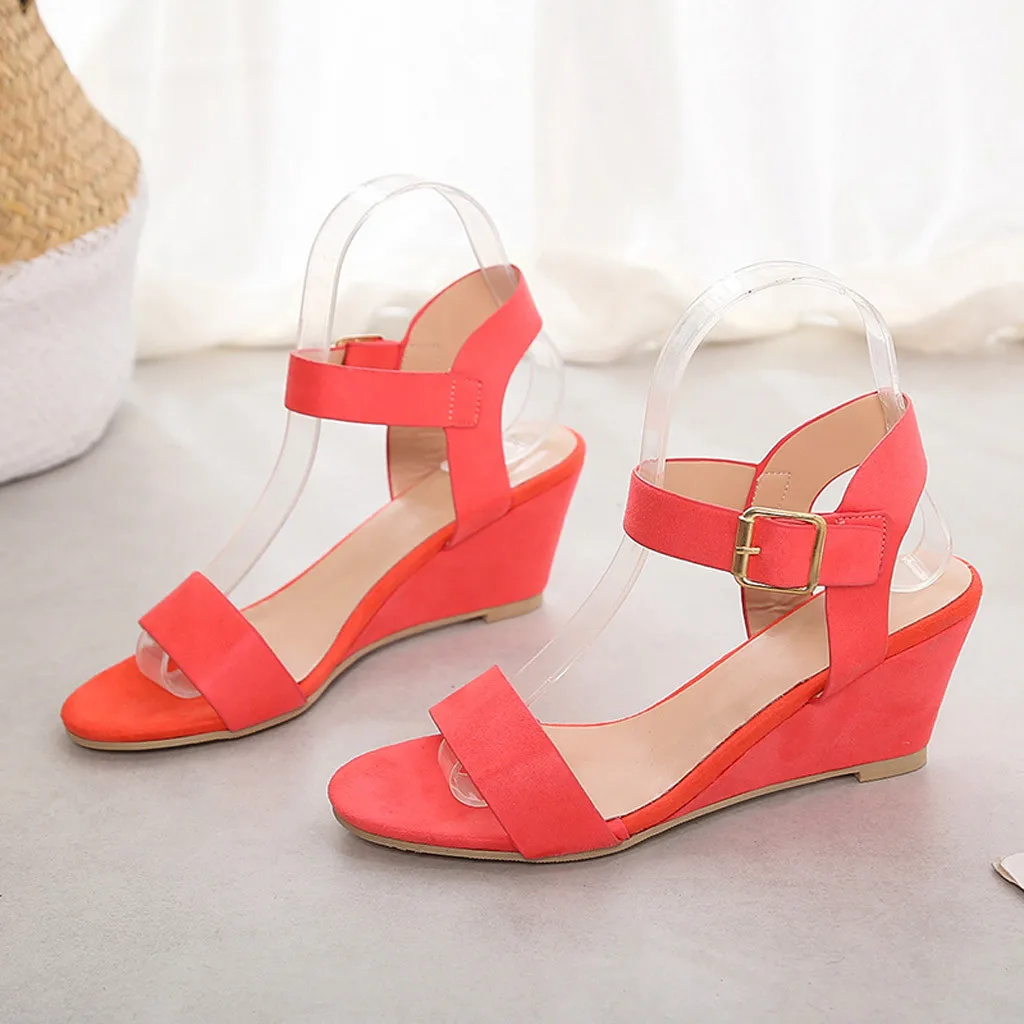 Женская однотонная обувь на танкетке с ремешком и пряжкой римские сандалии