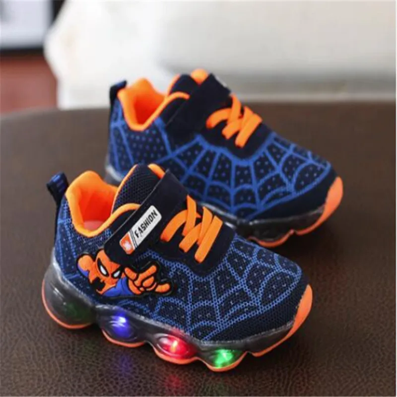 Светодиодный мультфильм милый детская повседневная обувь милая для мальчиков и