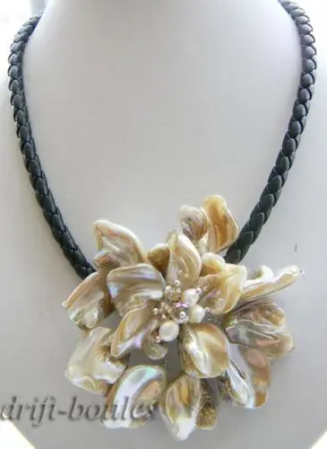 

70MM Hand-make Million-color Shell Flower Necklace