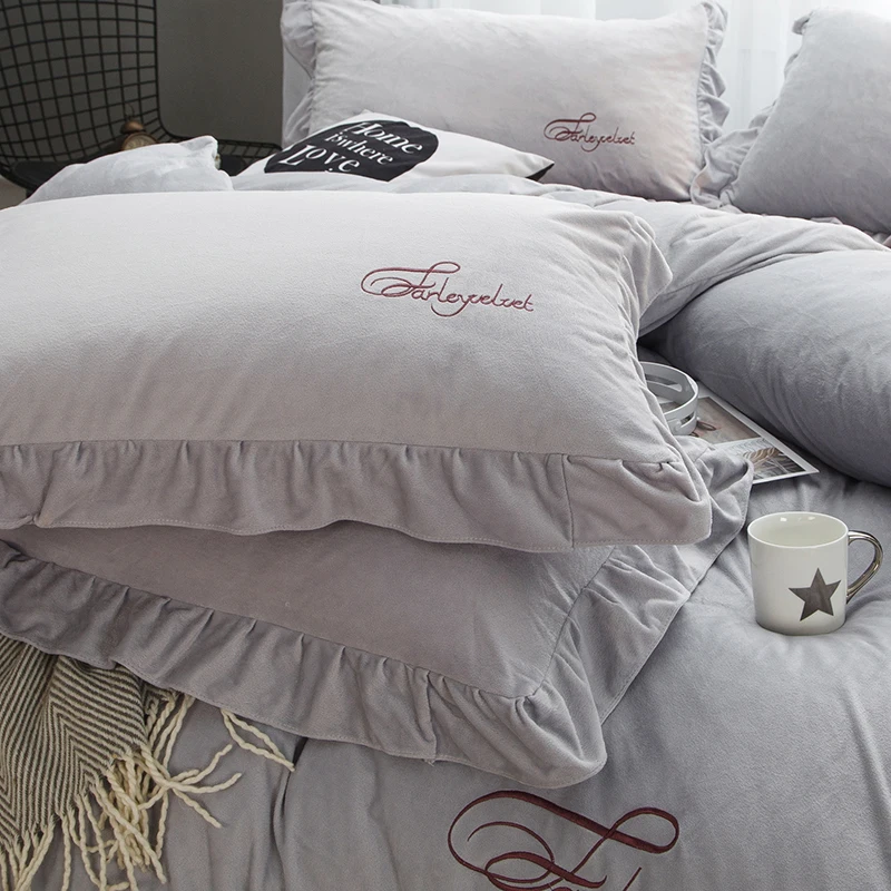 Новинка 2018 Комплект постельного белья из хрустального бархата мягкое постельное