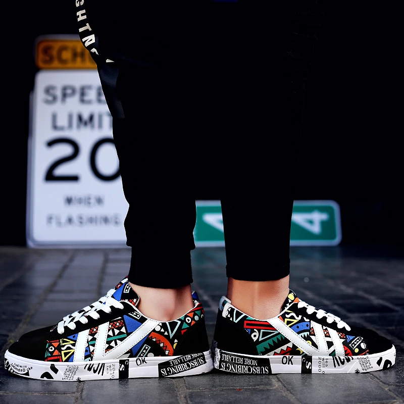 

Fashion Brand Casual Canvas Shoes Man Mesh Breathable Sneakers Trend Krasovki Street Leisure Footwear Male Adult Chaussure Homme