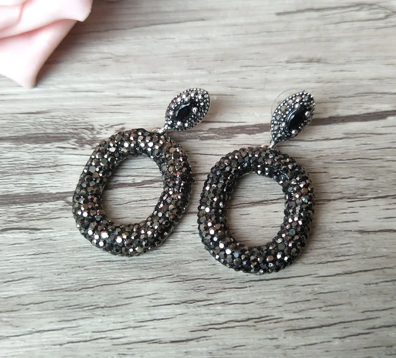 

4 Pairs round shape charm handmade pave Black rhinestone dangle earring for women ER358