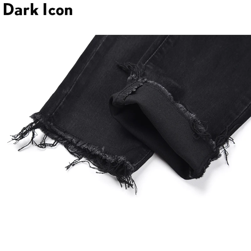 Мужские джинсы с вышитыми буквами DARK ICON рваные облегающие манжетами на коленях