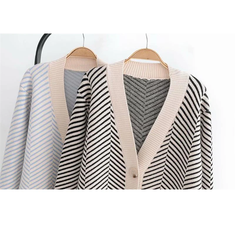 

2018 Fall Winter Women's V-neck Sweater Knitwear Loose Stripes Cardigan Short Jacket M1019