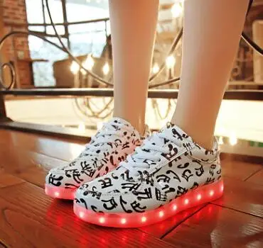 Комплект одежды для маленьких девочек и мальчиков светодиодный светильник