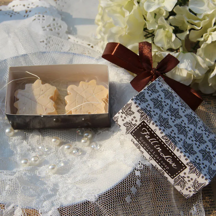 leaf soap 1pcs/lot Mixed Styles Wedding Party Birthday Souvenirs Cute Bear Bookmark Crystal for Wedding gifts Guests Favors - Цвет: leaf soap