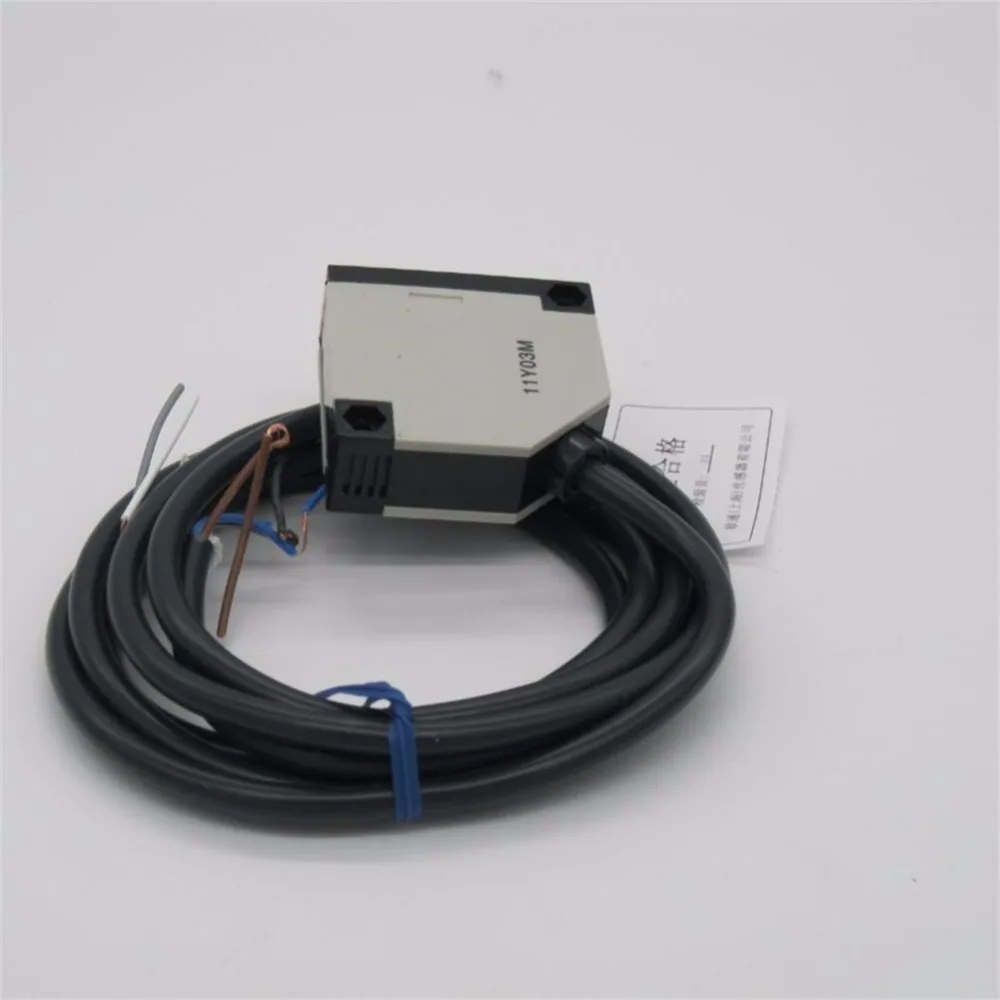 E3JK-R4M2 New Photoelectric Sensor switch 90-250VAC 5 Wires High Quality With Reflector Plate Warranty For One Year | Обустройство