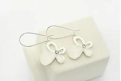 Модные серьги в виде бабочки E347 лидер продаж Новое поступление из белого серебра